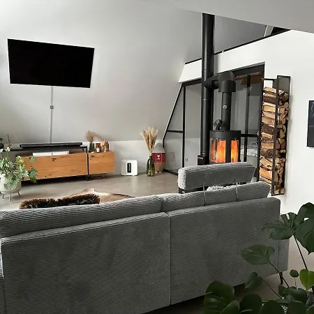 Сasa de vacaciones Nurdachhaus & Schiffscontainer In *