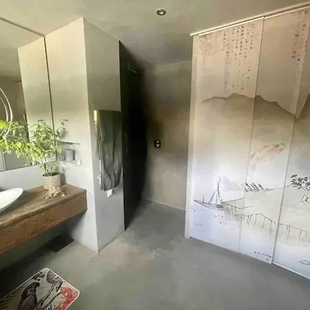 Nurdachhaus & Schiffscontainer In Σπίτι διακοπών